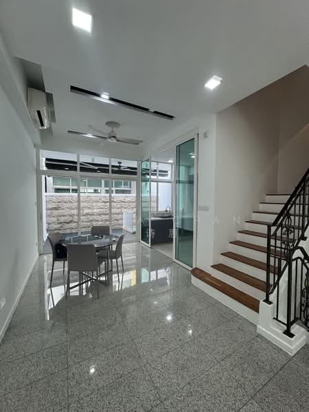 The Shaughnessy, 2 Miltonia Close, 5 Bedrooms, 3,305 sqft, Terraced House For Rent, by Laura Chan 陈诗惠, 500128161 - Dining Room - PropertyGuru.com.sg