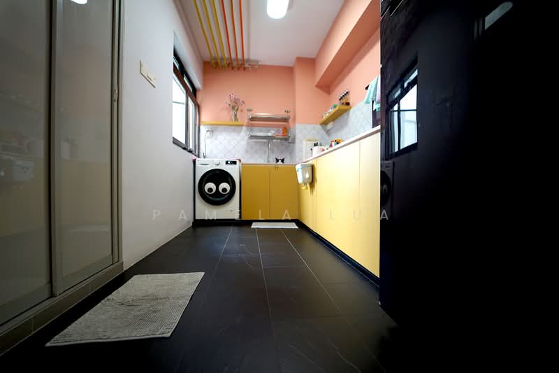 9 Cantonment Close, 9 Cantonment Close, 2 Bedrooms, 646 sqft, HDB Flat For Sale, by Pamela Lua, 500128162 - Kitchen - PropertyGuru.com.sg
