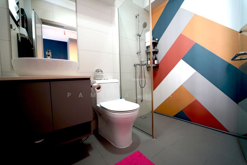 9 Cantonment Close, 9 Cantonment Close, 2 Bedrooms, 646 sqft, HDB Flat For Sale, by Pamela Lua, 500128162 - Bathroom - PropertyGuru.com.sg