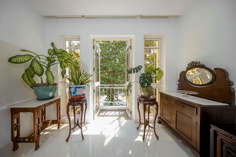 Villa Marina, 37 Jalan Sempadan, 3 Bedrooms, 1,281 sqft, Condominium For Sale, by Png Chin Teck (Ian Png), 500128165 - Living to Balcony - PropertyGuru.com.sg