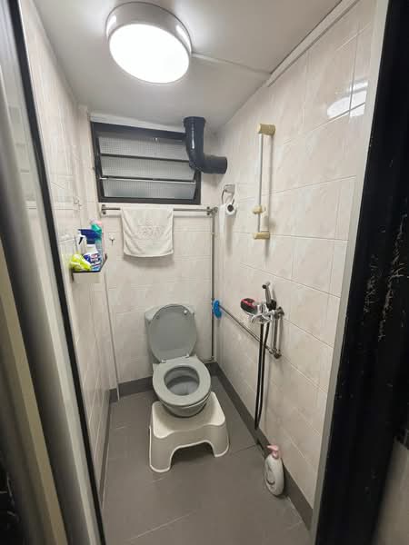 130 Bukit Merah View, 130 Bukit Merah View, 2 Bedrooms, 700 sqft, HDB Flat For Sale, by Waty Zin, 500128166 - Bathroom - PropertyGuru.com.sg