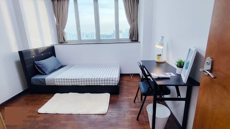 Queens, 10 Stirling Road, Room Rental, 120 sqft, Condominium For Rent, by Maple Yap, 500128170 - CR5 - PropertyGuru.com.sg