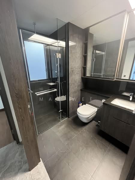The M, 30 Middle Road, 2 Bedrooms, 614 sqft, Condominium For Sale, by Max Wee, 500128179 - Bathroom - PropertyGuru.com.sg