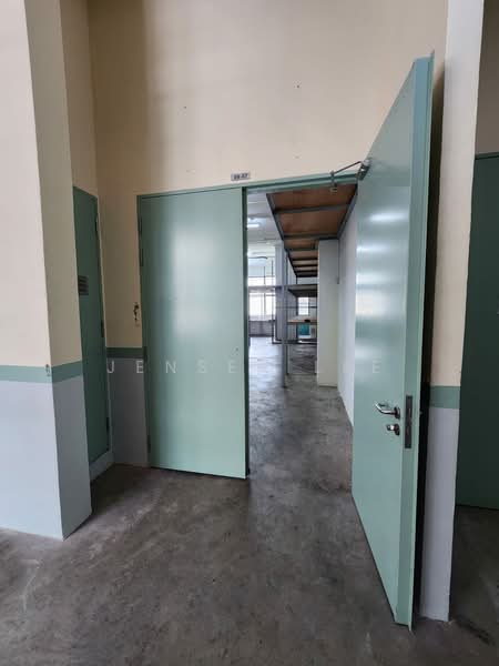 Toh Guan Centre, 21 Toh Guan Road East, 2,433 sqft, Factory / Workshop (B2) For Sale, by Jensen Lee, 500128200 - Corridor - CommercialGuru.com.sg