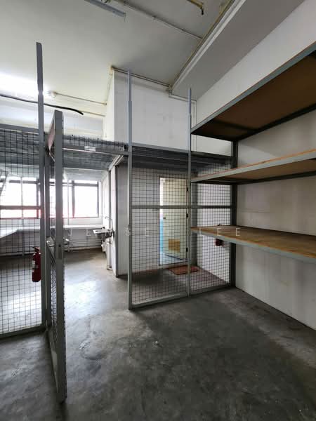 Toh Guan Centre, 21 Toh Guan Road East, 2,433 sqft, Factory / Workshop (B2) For Sale, by Jensen Lee, 500128200 - Interior - CommercialGuru.com.sg