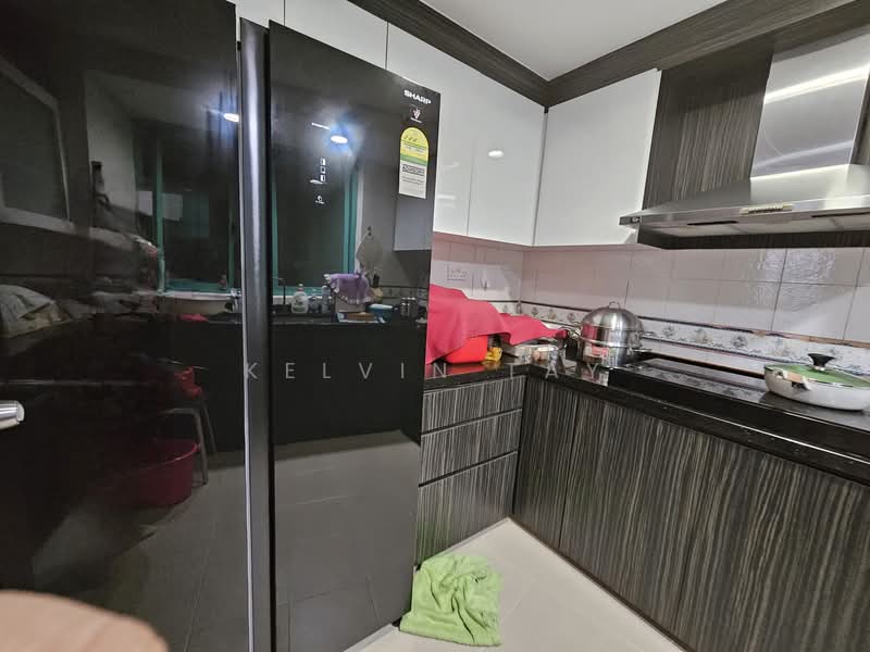 Southaven II, 31 Hindhede Walk, 3 Bedrooms, 1,787 sqft, Condominium For Sale, by Kelvin Tay, 500128212 - Kitchen - PropertyGuru.com.sg