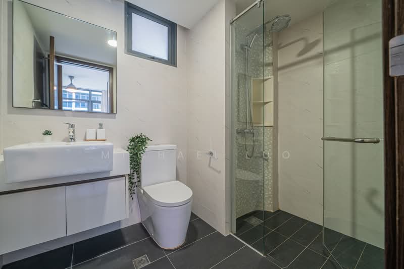 Symphony Suites, 9 Yishun Close, 3 Bedrooms, 915 sqft, Condominium For Sale, by Michael Luo, 500128218 - Bathroom - PropertyGuru.com.sg