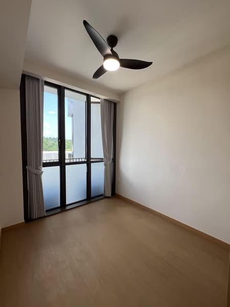 The Botany at Dairy Farm, 3 Dairy Farm Walk, 2 Bedrooms, 678 sqft, Condominium For Sale, by Sunny Leong, 500128223 - Common Bedroom - PropertyGuru.com.sg
