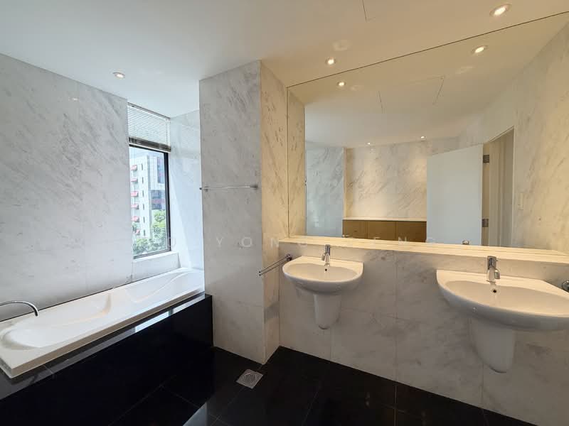 The Colonnade, 82 Grange Road, 2 Bedrooms, 2,883 sqft, Condominium For Rent, by Yeo Yong Peng, 500128230 - Bathroom - PropertyGuru.com.sg