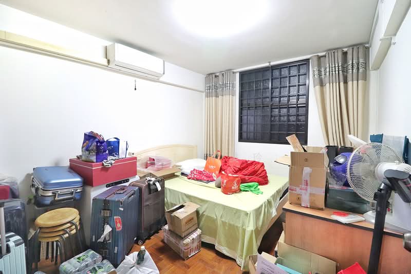 69 Circuit Road, 69 Circuit Road, 2 Bedrooms, 603 sqft, HDB Flat For Sale, by Bee 林美玲, 500128247 - Bedroom - PropertyGuru.com.sg