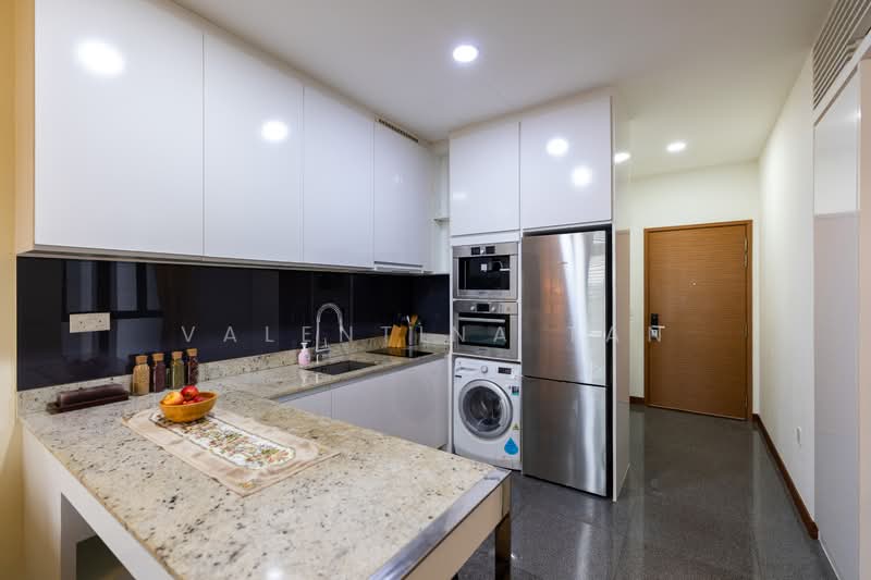 Seahill, 121 West Coast Crescent, 2 Bedrooms, 786 sqft, Condominium For Sale, by Valentina Tan, 500128262 - Kitchen - PropertyGuru.com.sg