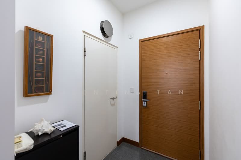 Seahill, 121 West Coast Crescent, 2 Bedrooms, 786 sqft, Condominium For Sale, by Valentina Tan, 500128262 - Entrance - PropertyGuru.com.sg