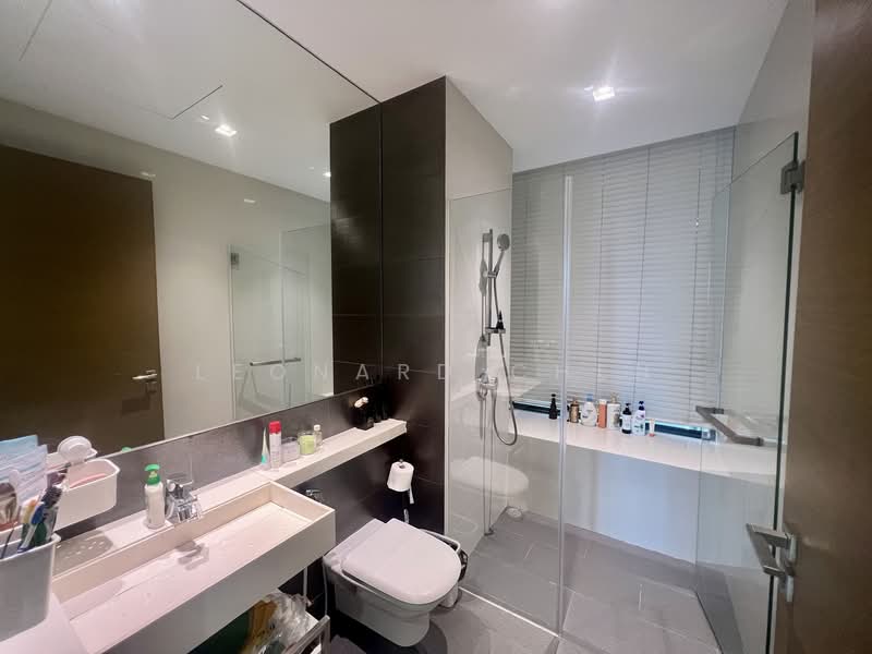 The Trizon, 6 Ridgewood Close, 4 Bedrooms, 2,207 sqft, Condominium For Rent, by Leonard Chen, 500128272 - Bathroom - PropertyGuru.com.sg