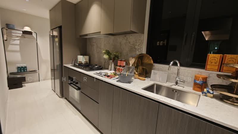 Sora, 73/74/76/78 Yuan Ching Road, 5 Bedrooms, 1,679 sqft, Condominium For Sale, by Catherine Goh ERA, 500128279 - Kitchen - PropertyGuru.com.sg