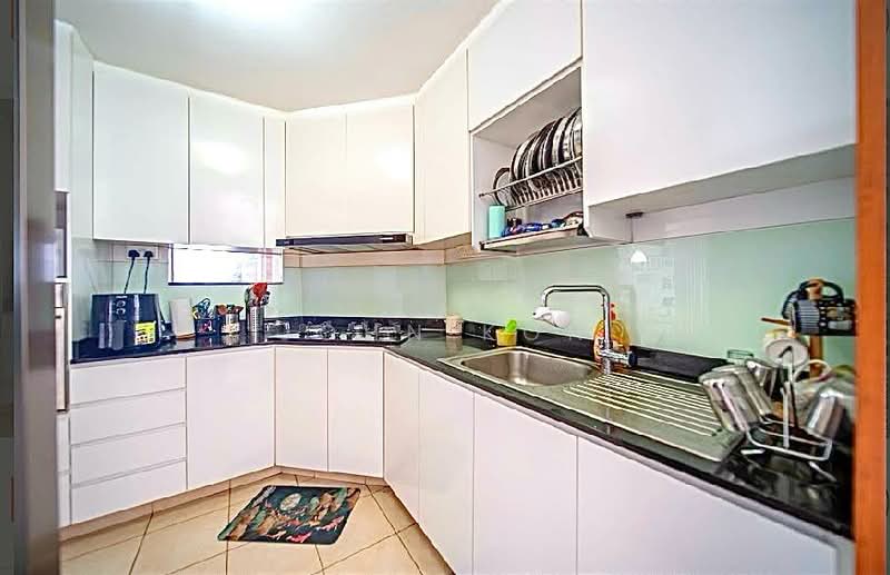 Lilydale, 550 Yishun Ave 6, 3 Bedrooms, 1,195 sqft, Condominium For Sale, by John Koh, 500128307 - Kitchen - PropertyGuru.com.sg