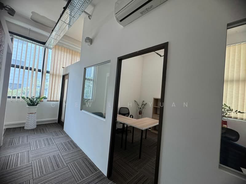 Woodlands 11, 11 Woodlands Close, 1,938 sqft, Light Industrial (B1) For Sale, by Chew Lih Yuan, 500128325 - Interior - CommercialGuru.com.sg