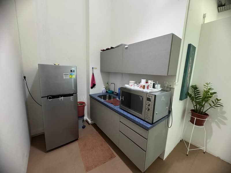 Woodlands 11, 11 Woodlands Close, 1,938 sqft, Light Industrial (B1) For Sale, by Chew Lih Yuan, 500128325 - Kitchen - CommercialGuru.com.sg