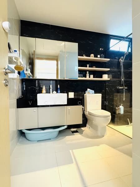 Esparina Residences, 115 Compassvale Bow, 3 Bedrooms, 1,066 sqft, Executive Condominium For Sale, by Vicky Chen, 500128330 - Bathroom - PropertyGuru.com.sg