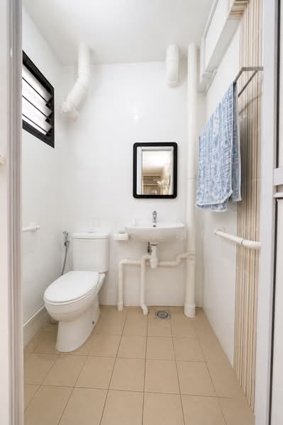 550 Bedok North Avenue 1, 550 Bedok North Avenue 1, 2 Bedrooms, 883 sqft, HDB Flat For Sale, by Derek Woo 吴玮彦, 500128345 - PropertyGuru.com.sg