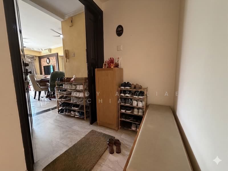 Symphony Heights, 41 Hume Avenue, 2 Bedrooms, 926 sqft, Condominium For Sale, by Melody Azyliae Chiam, 500128346 - Entrance - PropertyGuru.com.sg