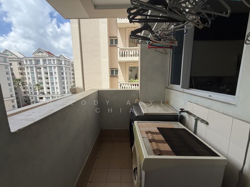 Symphony Heights, 41 Hume Avenue, 2 Bedrooms, 926 sqft, Condominium For Sale, by Melody Azyliae Chiam, 500128346 - Balcony - PropertyGuru.com.sg