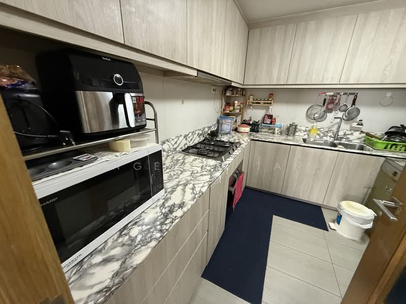Westwood Residences EC, 190 Westwood Avenue, 4 Bedrooms, 1,238 sqft, Condominium For Rent, by Angeline Tan (陈慧恩）, 500128361 - Kitchen - PropertyGuru.com.sg