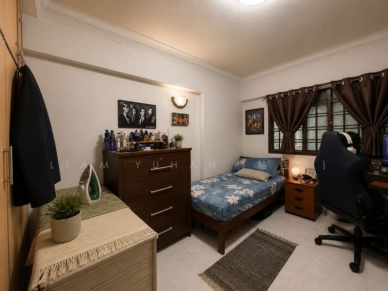 324 Sembawang Close, 324 Sembawang Close, 3 Bedrooms, 1,087 sqft, HDB Flat For Sale, by Liam Yuhan (粘钰含), 500128365 - Bedroom - PropertyGuru.com.sg