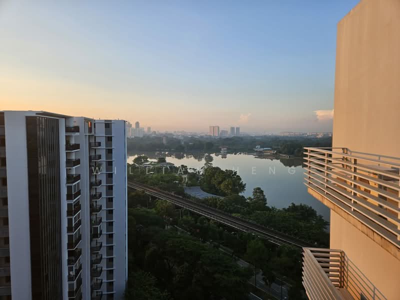 Lake Grande, 2 Jurong Lake Link, 2 Bedrooms, 818 sqft, Condominium For Sale, by William Heng, 500128378 - View - PropertyGuru.com.sg