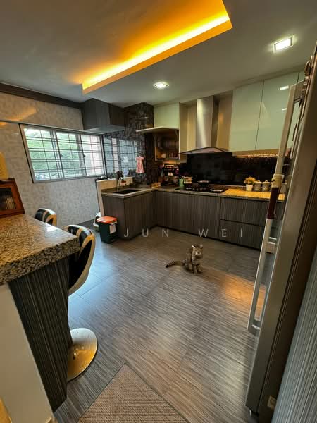 558 Jurong West Street 42, 558 Jurong West Street 42, 4 Bedrooms, 1,614 sqft, HDB Flat For Sale, by Ng Jun Wei, 500128382 - Kitchen - PropertyGuru.com.sg