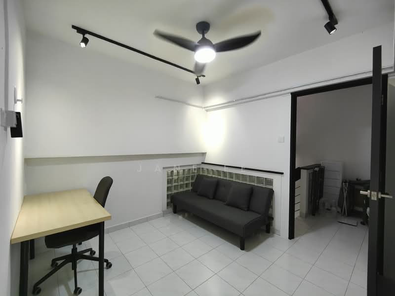 Pine Grove, 1P Pine Grove, Room Rental, 250 sqft, Condominium For Rent, by Jane Ee, 500128402 - Study - PropertyGuru.com.sg