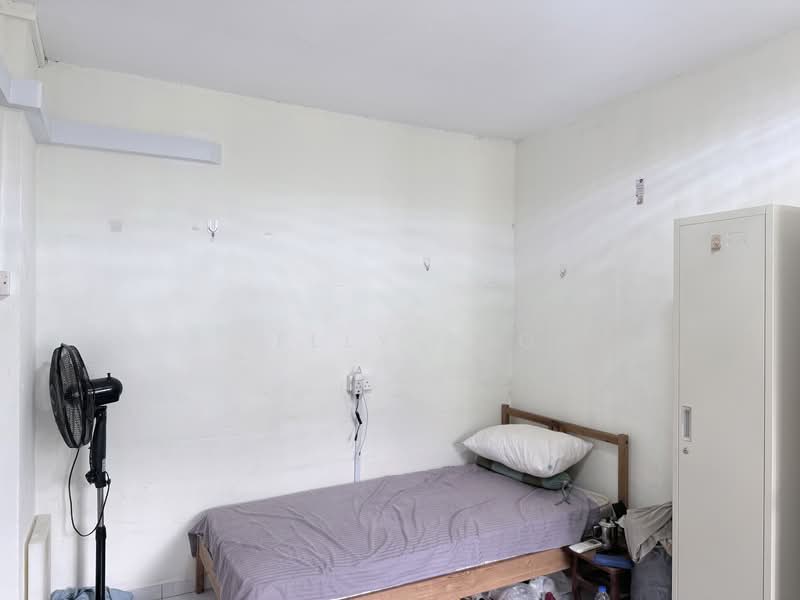 Room 1 (Master Bedroom)