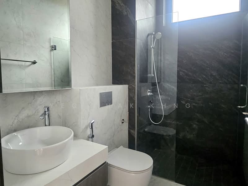 ⭐️⭐️Landed7772@ D14 Best Value Semi Detached, Jalan Senang, Selamat, Sayang, Waringin,, 6 Bedrooms, 7,094 sqft, Semi-Detached House For Sale, by Yeo Chak Khng, 500128416 - Bathroom - PropertyGuru.com.sg