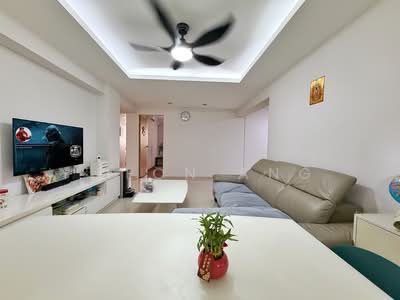 For Sale - 438 Hougang Avenue 8