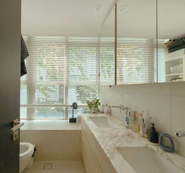 Ventuno Balmoral, 21 Balmoral Road, 3 Bedrooms, 1,313 sqft, Condominium For Sale, by Jayce Peng, 500128437 - Bathroom - PropertyGuru.com.sg