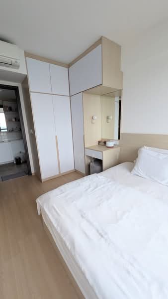 Lake Grande, 6 Jurong Lake Link, 3 Bedrooms, 926 sqft, Condominium For Rent, by Stewart Lim, 500128450 - PropertyGuru.com.sg