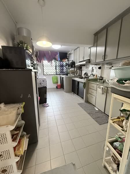28 Telok Blangah Rise, 28 Telok Blangah Rise, 2 Bedrooms, 791 sqft, HDB Flat For Sale, by Jane Liu Yan, 500128465 - Kitchen - PropertyGuru.com.sg