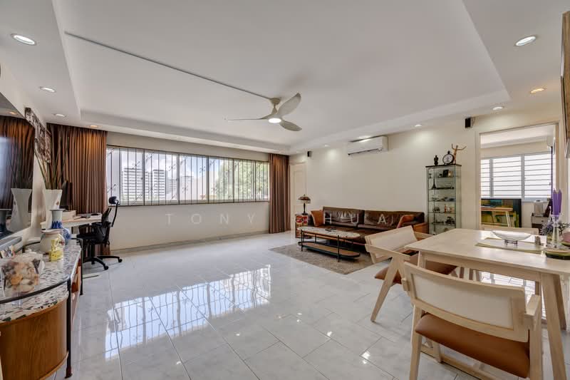 419 Pasir Ris Drive 6, 419 Pasir Ris Drive 6, 3 Bedrooms, 1,119 sqft, HDB Flat For Sale, by Tony Chua, 500128466 - Living Room - PropertyGuru.com.sg