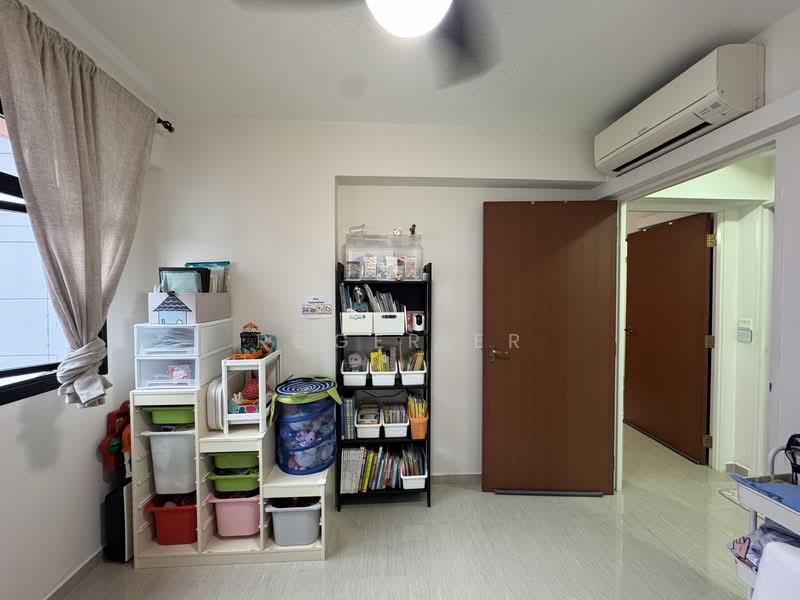 547D Segar Road, 547D Segar Road, 2 Bedrooms, 721 sqft, HDB Flat For Sale, by Roger Er, 500128479 - Interior - PropertyGuru.com.sg
