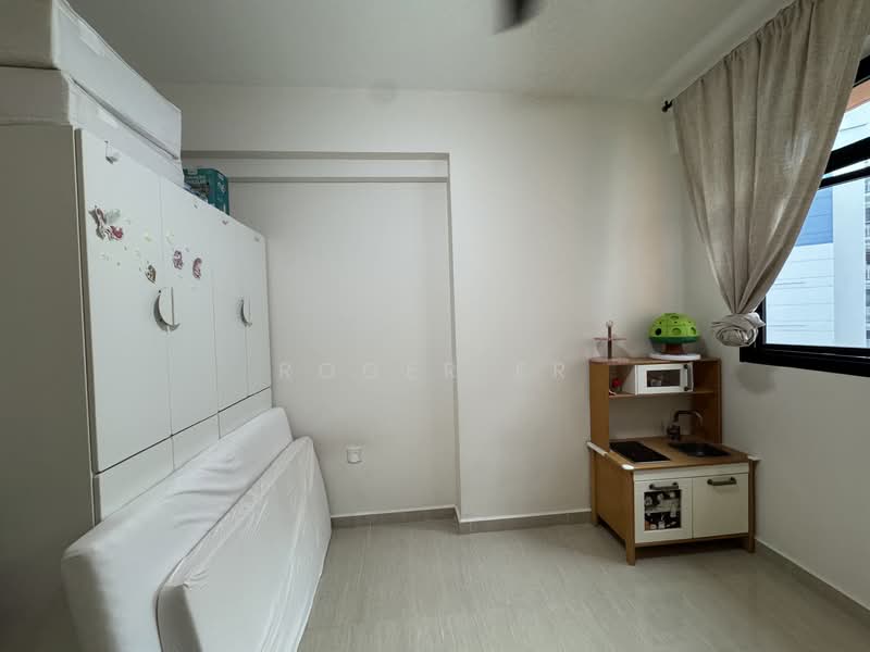 547D Segar Road, 547D Segar Road, 2 Bedrooms, 721 sqft, HDB Flat For Sale, by Roger Er, 500128479 - Interior - PropertyGuru.com.sg