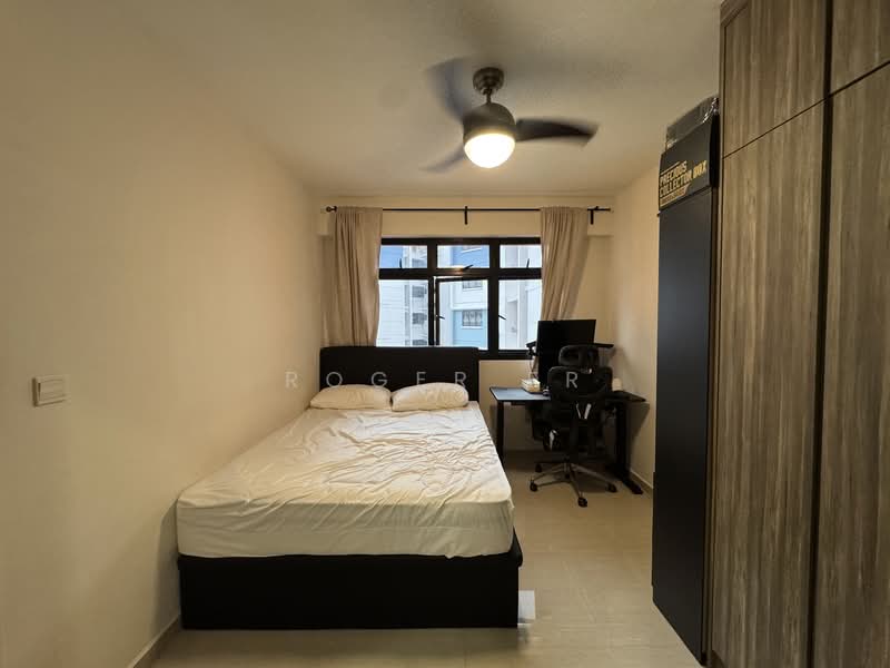 547D Segar Road, 547D Segar Road, 2 Bedrooms, 721 sqft, HDB Flat For Sale, by Roger Er, 500128479 - Bedroom - PropertyGuru.com.sg