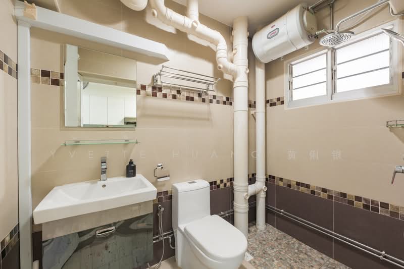 971 Hougang Street 91, 971 Hougang Street 91, 3 Bedrooms, 1,249 sqft, HDB Flat For Sale, by Yvette Huang 黄俐银, 500128491 - Bathroom - PropertyGuru.com.sg