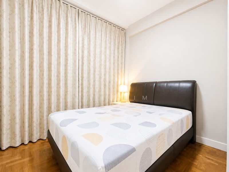 Parc Oasis, 35 Jurong East Avenue 1, 3 Bedrooms, 1,227 sqft, Condominium For Rent, by Alex Lim, 500128496 - Bedroom - PropertyGuru.com.sg