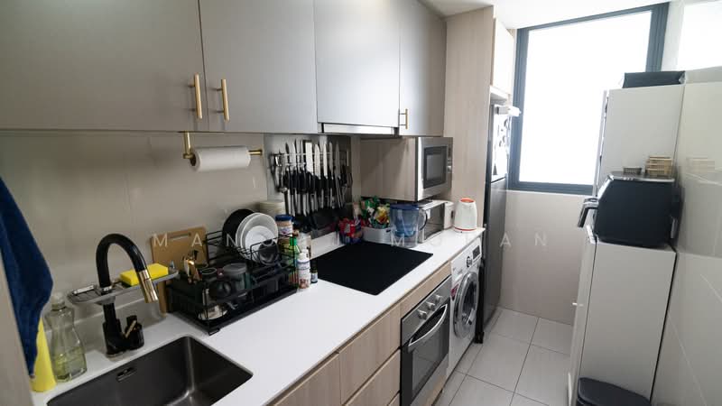 Foresque Residences, 101 Petir Road, 2 Bedrooms, 711 sqft, Condominium For Sale, by Manoaj Mohan, 500128526 - Kitchen - PropertyGuru.com.sg