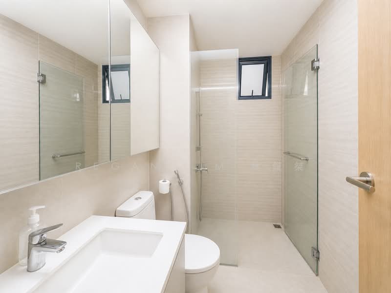 Wandervale, 351 Choa Chu Kang Avenue 3, 3 Bedrooms, 1,130 sqft, Executive Condominium For Sale, by Regan Lim 林鉦桀, 500128532 - Bathroom - PropertyGuru.com.sg