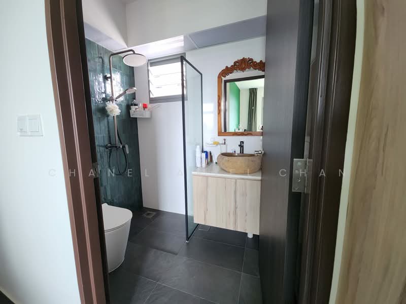 37 Margaret Drive, 37 Margaret Drive, 2 Bedrooms, 678 sqft, HDB Flat For Sale, by Chanel Ariel Chan, 500128533 - Bathroom - PropertyGuru.com.sg