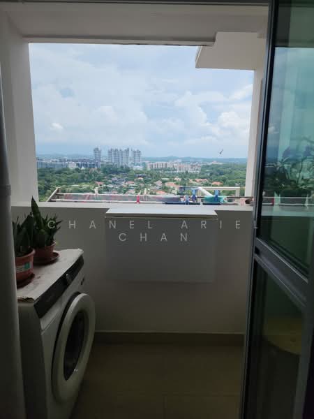 37 Margaret Drive, 37 Margaret Drive, 2 Bedrooms, 678 sqft, HDB Flat For Sale, by Chanel Ariel Chan, 500128533 - Balcony - PropertyGuru.com.sg