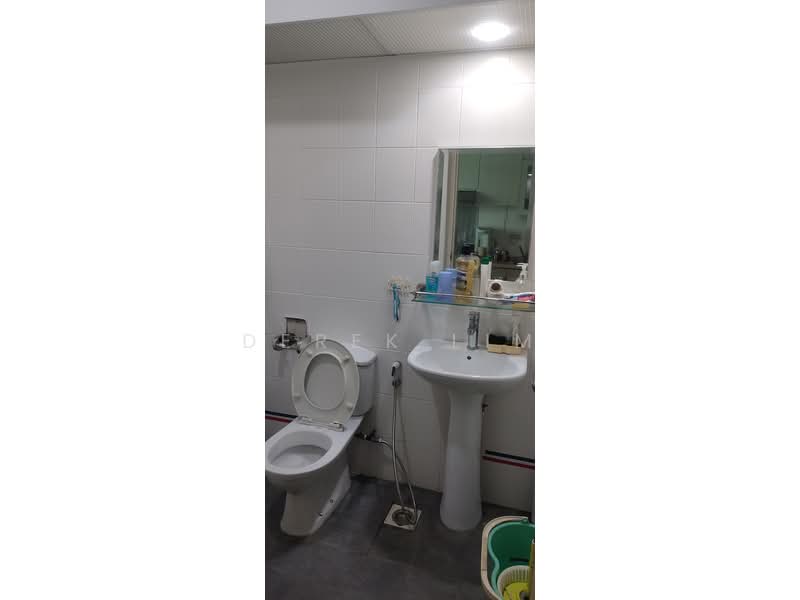 411A Fernvale Road, 411A Fernvale Road, Room Rental, 20 sqft, HDB Flat For Rent, by Derek Lim, 500128534 - Bathroom - PropertyGuru.com.sg