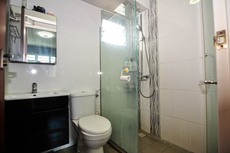92B Telok Blangah Street 31, 92B Telok Blangah Street 31, 2 Bedrooms, 732 sqft, HDB Flat For Sale, by Steven Lin, 500128558 - Bathroom - PropertyGuru.com.sg