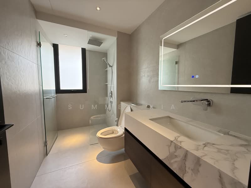 Fernhill Semi D, Fernhill, 7 Bedrooms, 5,600 sqft, Semi-Detached House For Sale, by Summer Xia, 500128562 - Bathroom - PropertyGuru.com.sg