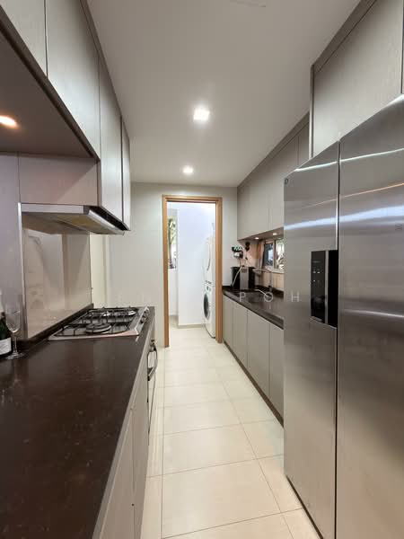 Prive, 33 Punggol Field, 3 Bedrooms, 1,496 sqft, Executive Condominium For Sale, by Kenny Poh, 500128563 - Kitchen - PropertyGuru.com.sg